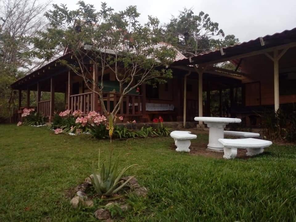 La Flor De Loto Villa Cartago Buitenkant foto